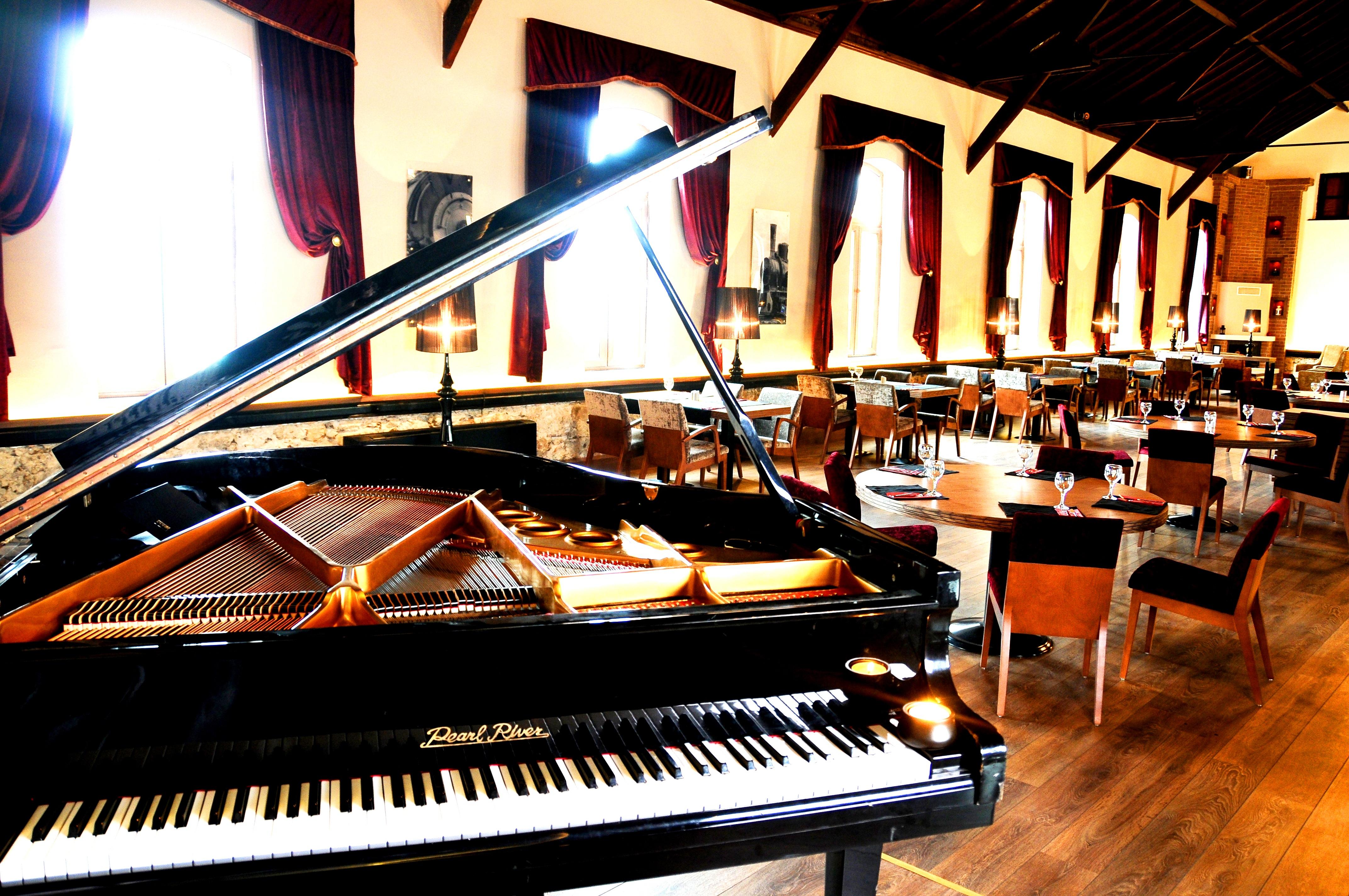Montania Special Class Hotel Mudanya Bagian luar foto